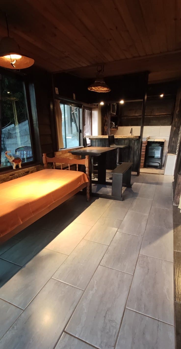 Casa 3 — Loft de 35 m² com deck e churrasqueira — linda vista ao mar